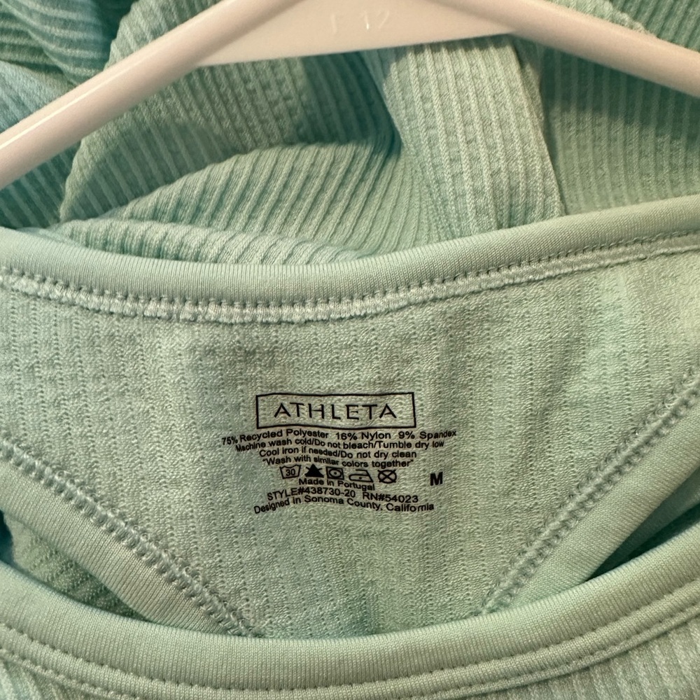 Athleta Ribbed Racer Back Tank Size Medium - Picture 3 of 3